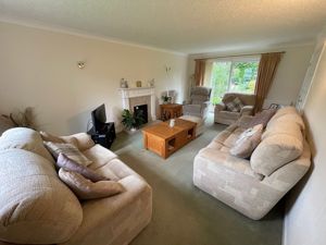 Lounge- click for photo gallery